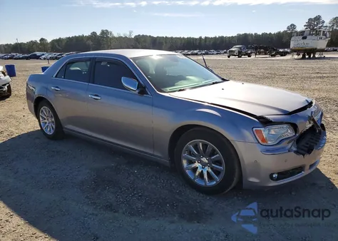 2014 Chrysler 300C z USA, uszkodzony, nr VIN 2C3CCAEG9EH181218